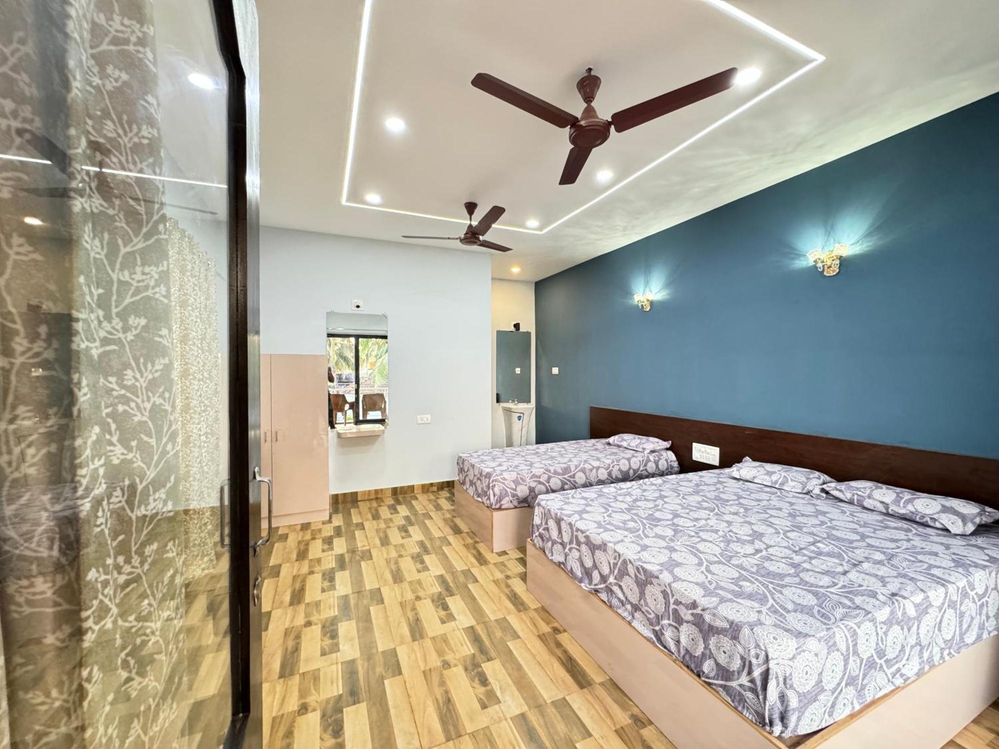The Glasswater By The Backwater Homestay Kalyanpur Luaran gambar
