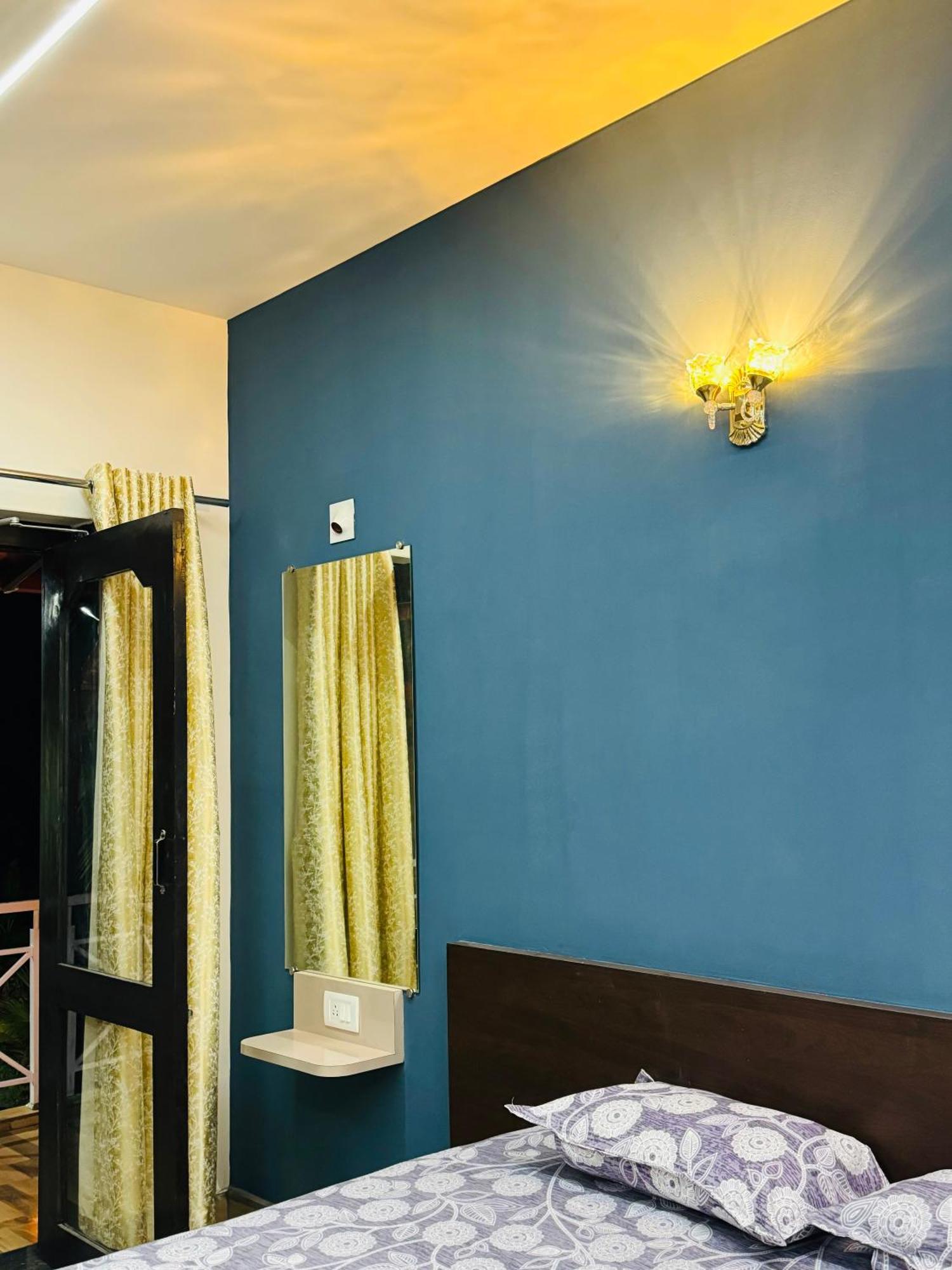 The Glasswater By The Backwater Homestay Kalyanpur Luaran gambar