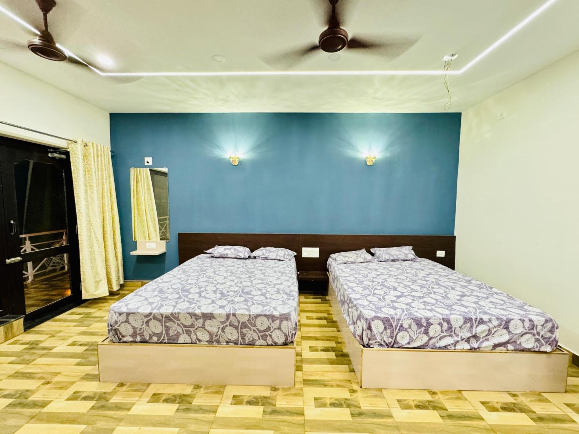The Glasswater By The Backwater Homestay Kalyanpur Luaran gambar