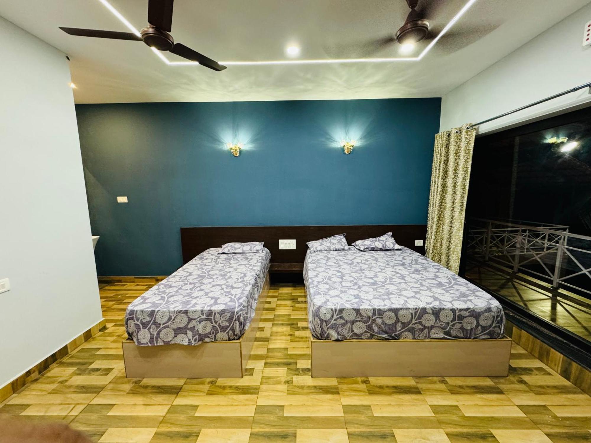 The Glasswater By The Backwater Homestay Kalyanpur Luaran gambar